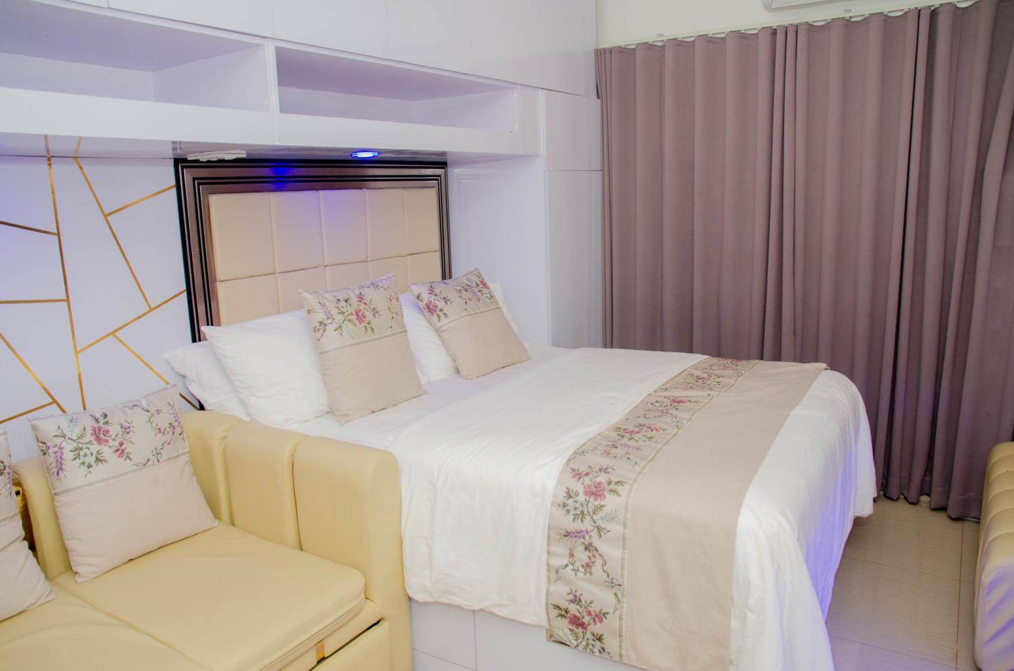Stylish At Shore 2 Residences Near Moa & Airport *