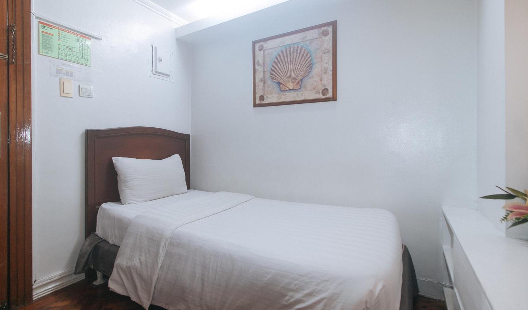 Comfy Kalaw By Reddoorz Manila