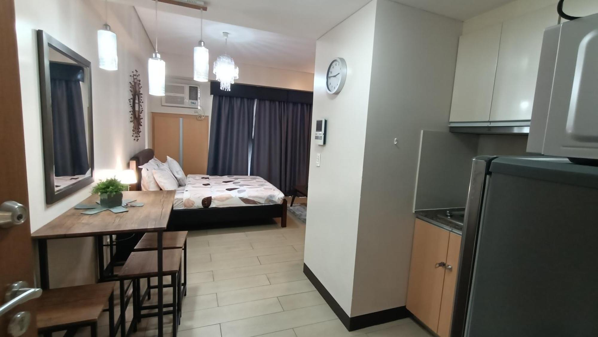 Apartamento Hilanders Condotel Across Terminal 3 Manila