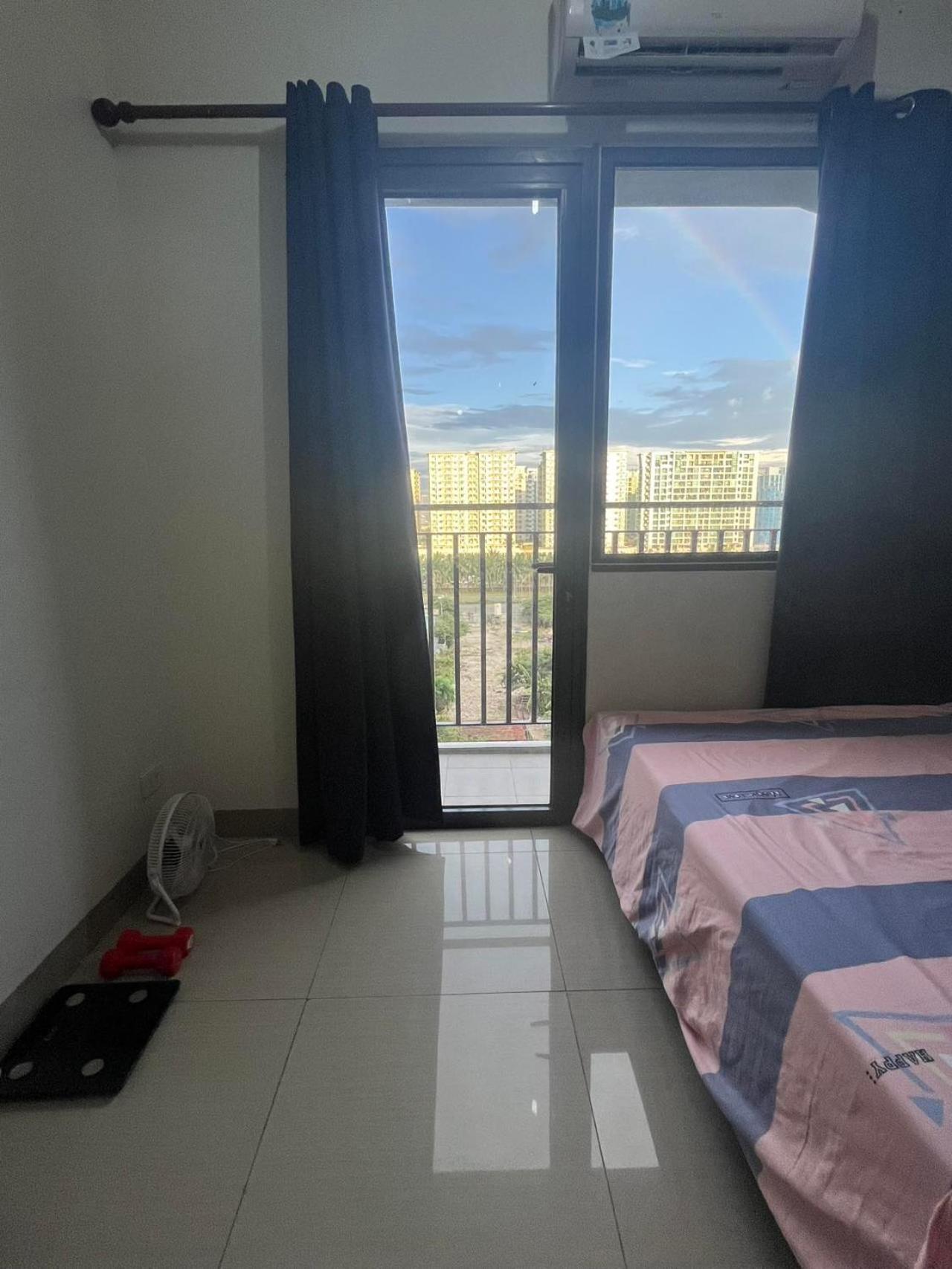 Shore 2 Beds With Balcony&fast Wifi Tv 4 Pax Moa Complex 834 Apartamento Manila