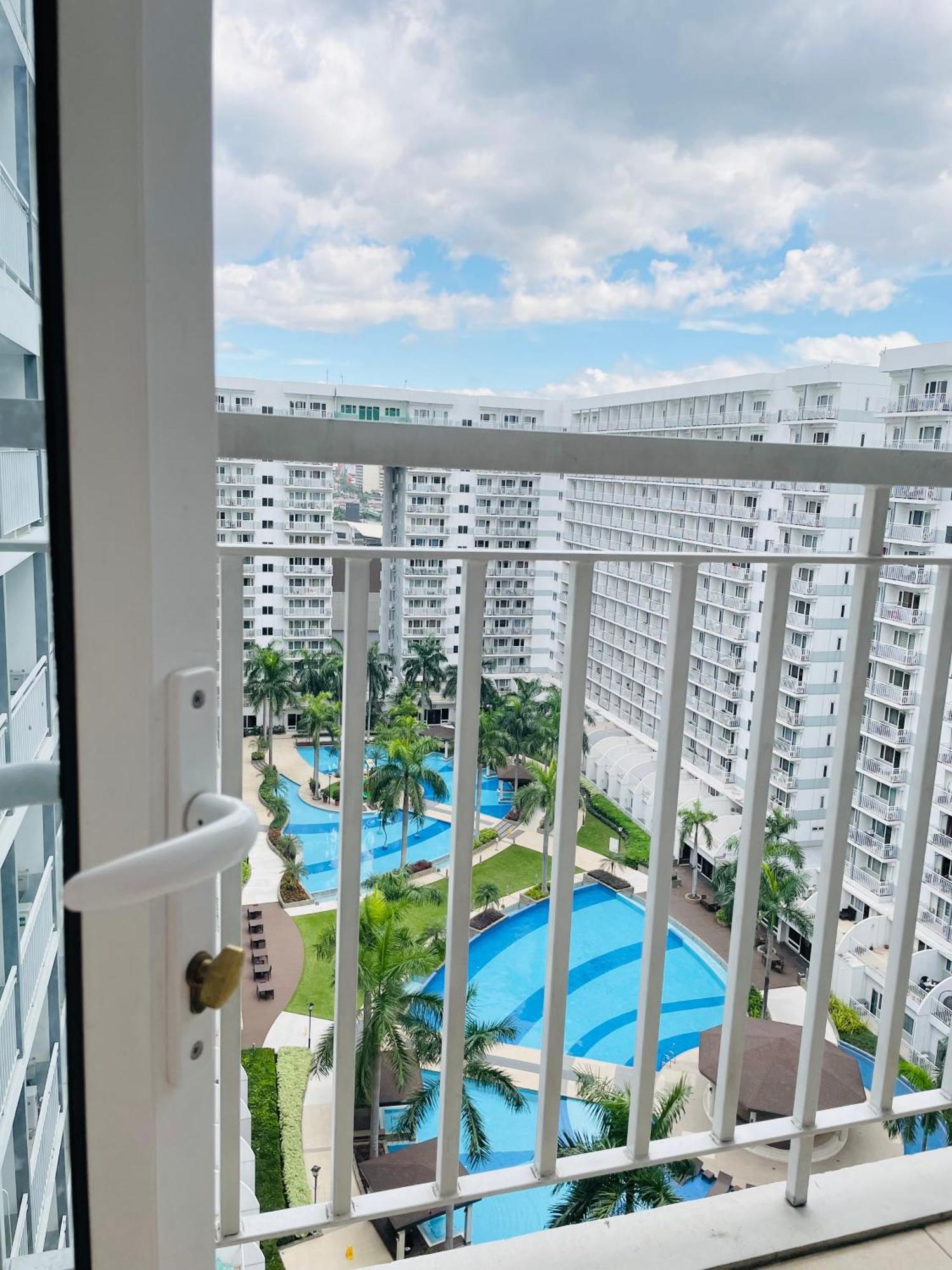 Apartment Cozy Staycation Near Naia And Moa By Aiza