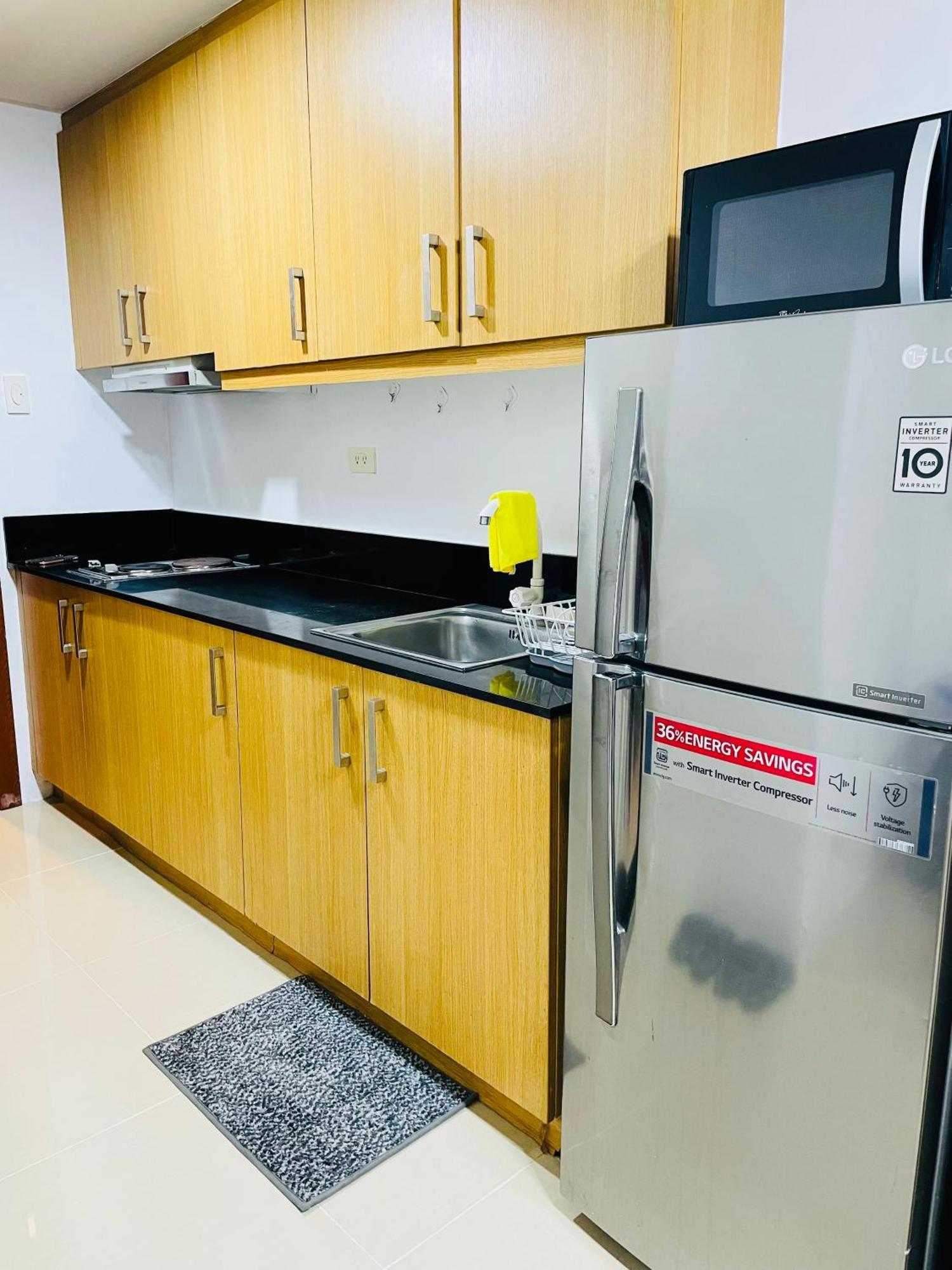 Cozy Staycation Near Naia And Moa By Aiza Manila
