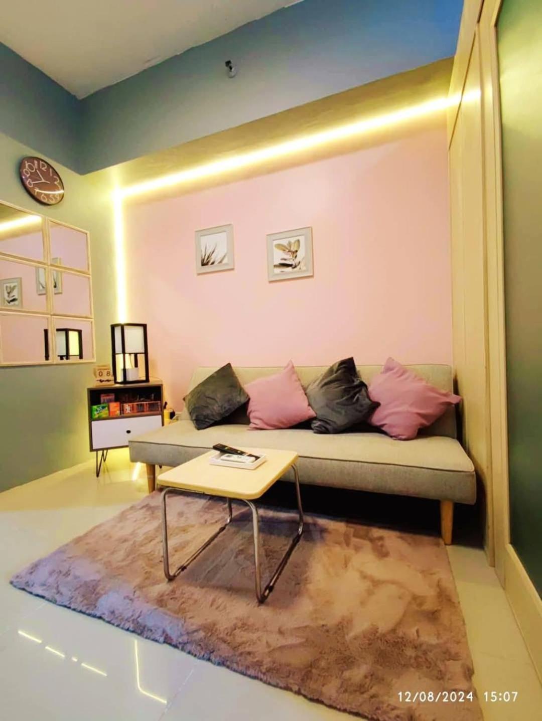 Affordable 1br, Balcony And Wifi At Light