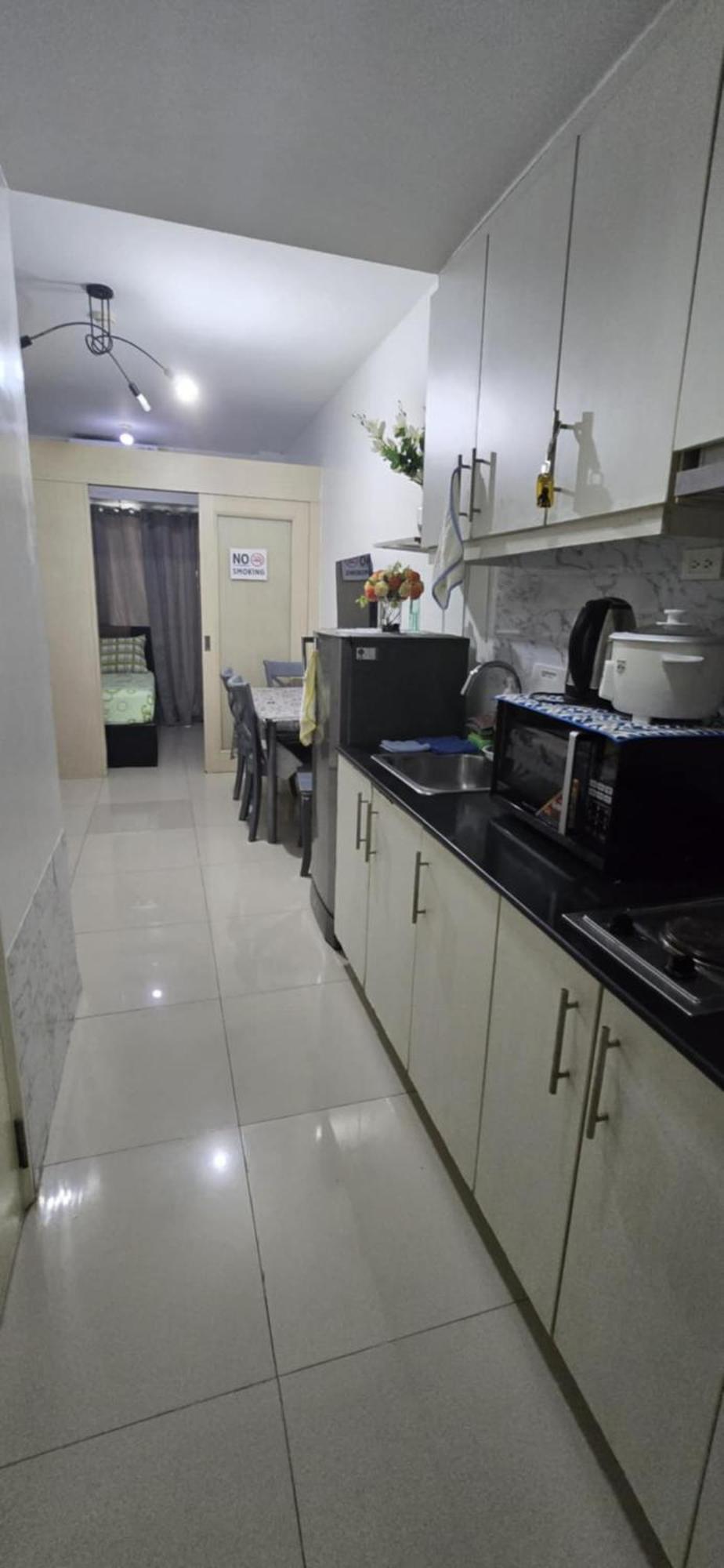 Jhang Places Sea Apartment Manila