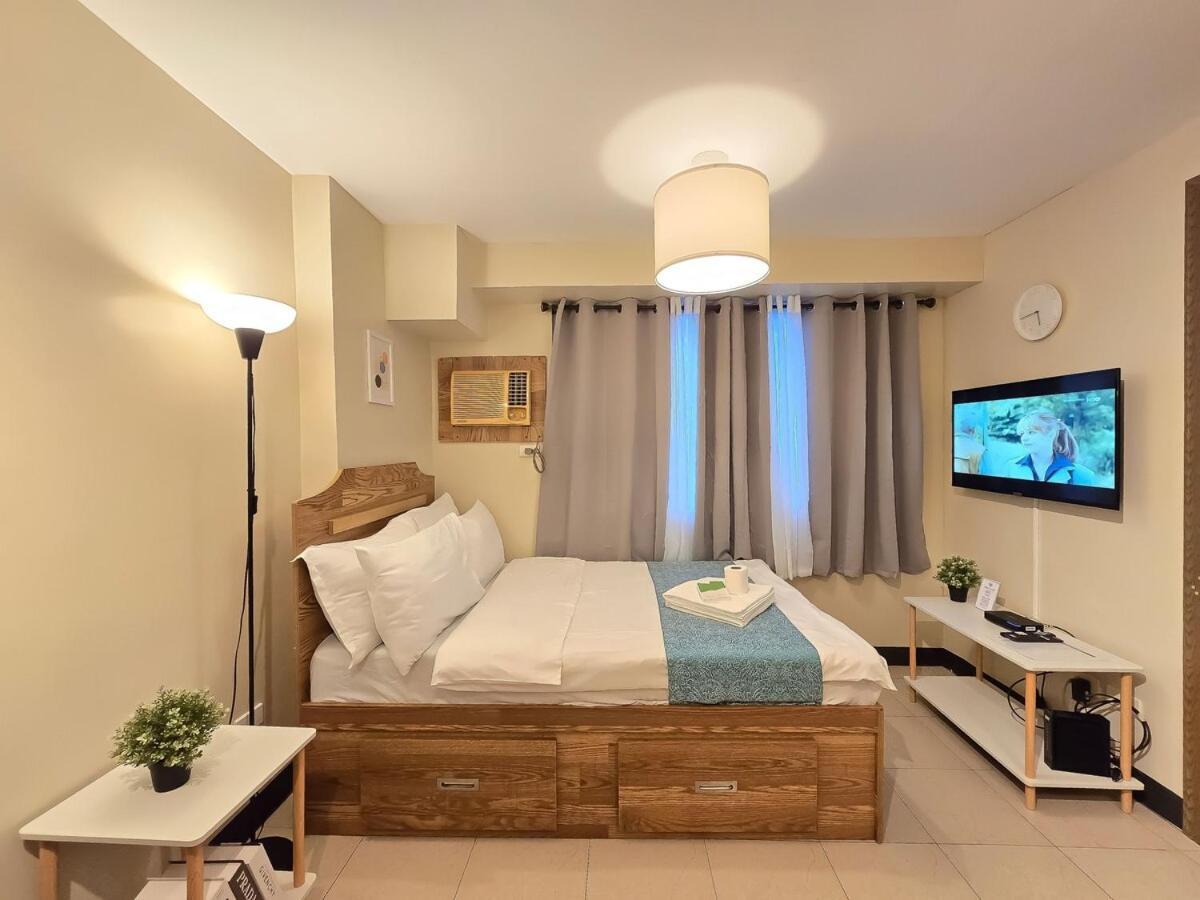 1br Condotel Ridgewood Towers Taguig #rw16 *