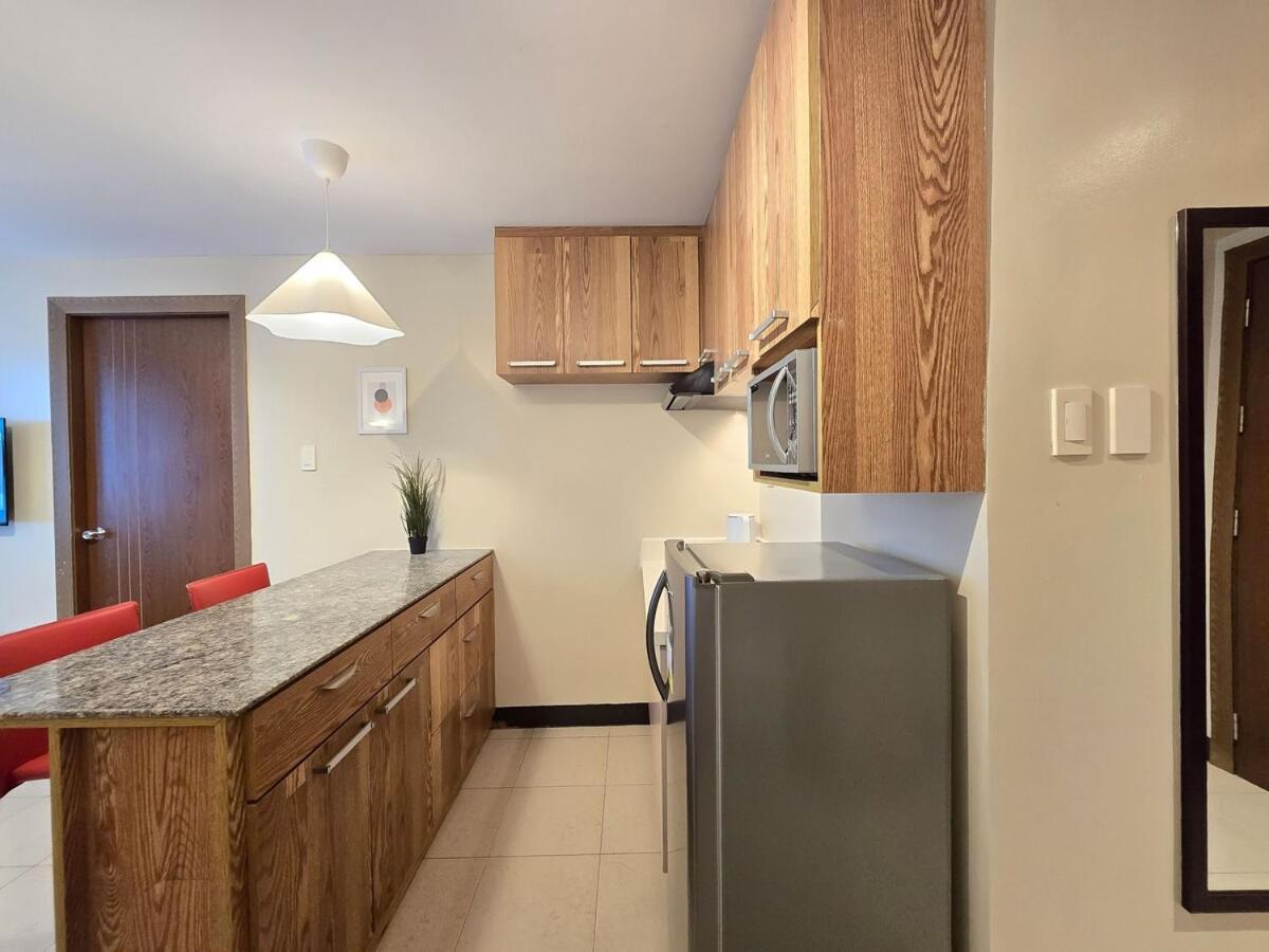 1br Condotel Ridgewood Towers Taguig #rw16 * Manila