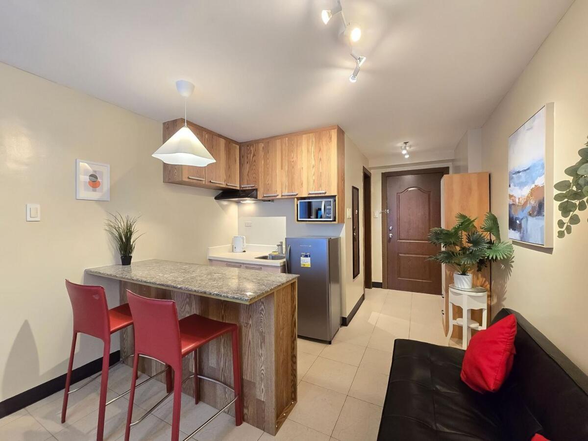 1br Condotel Ridgewood Towers Taguig #rw16 *