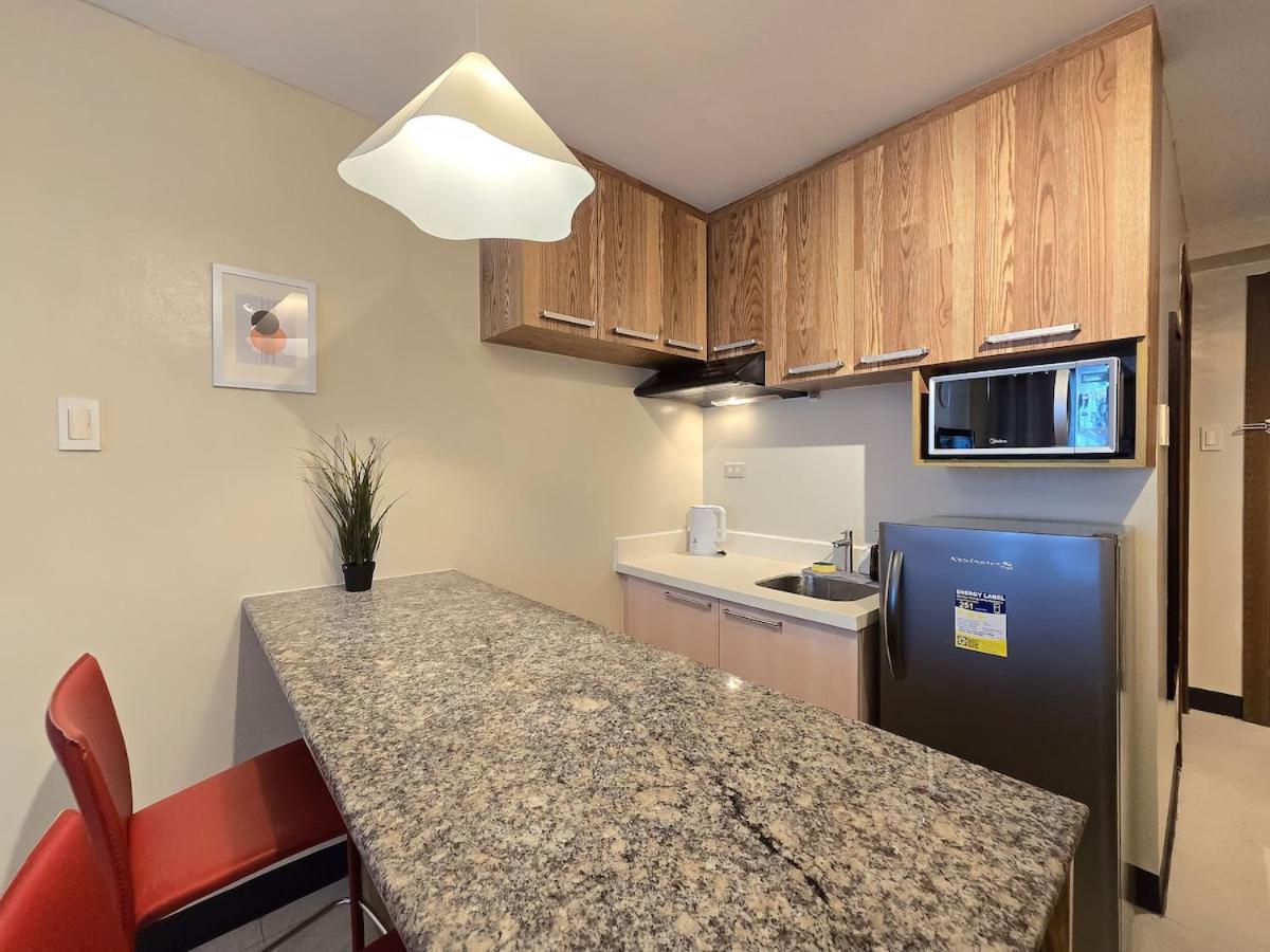 1br Condotel Ridgewood Towers Taguig #rw16 Apartment *