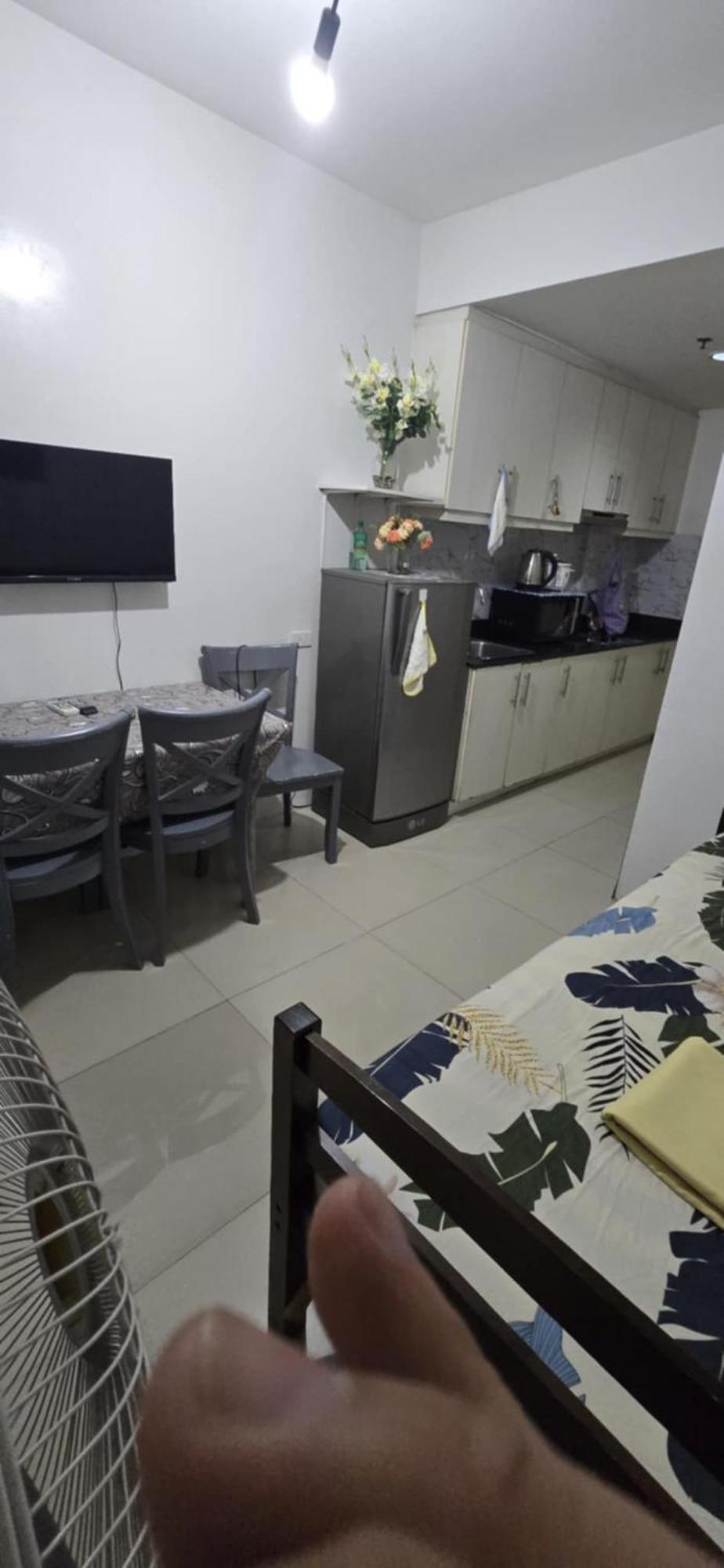 Jhang Places Sea Apartment Manila