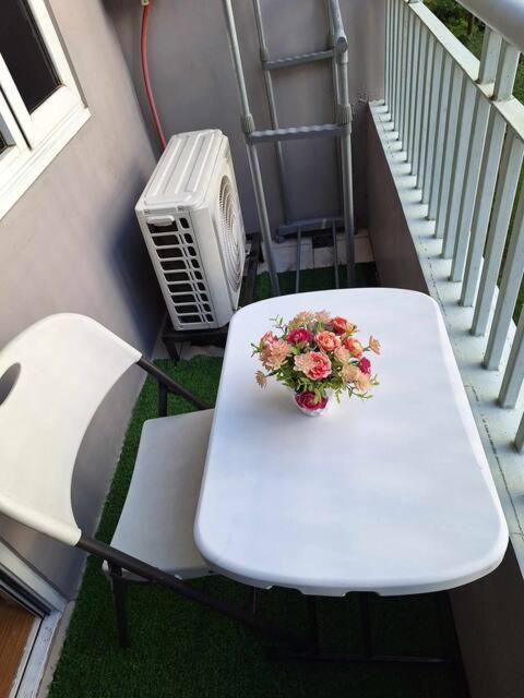 Cozy 1br With Sofabed And Wifi In Grace Res Apartment *