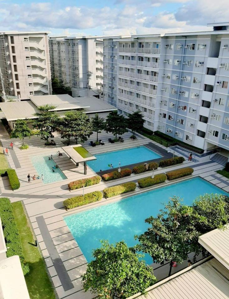 Trees Residences Tower 17 * Manila
