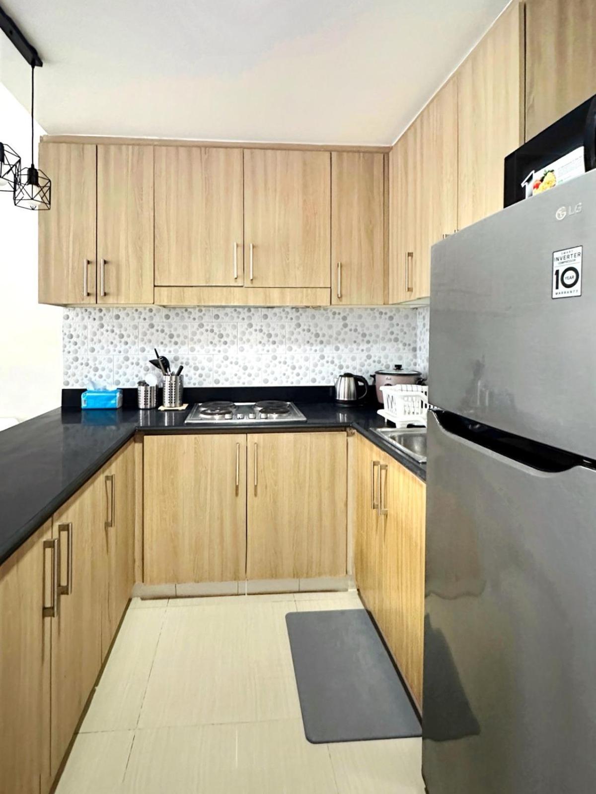 Shore Residences 2 Bedroom Near Naia Airport And Moa Manila