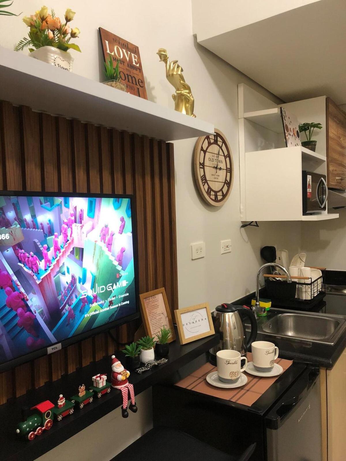 Last Dela Pena Staycation Apartment
