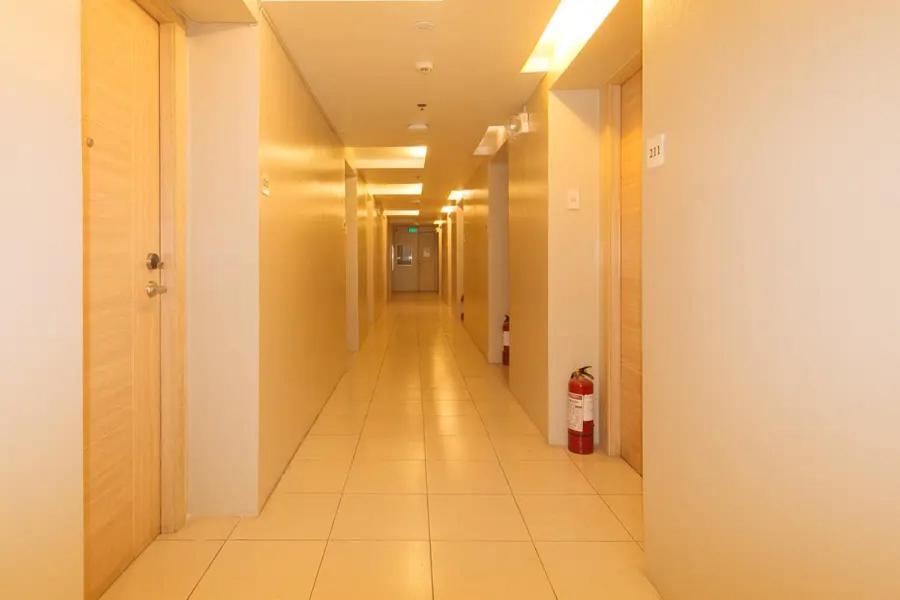 Hotel Luxelite Makati