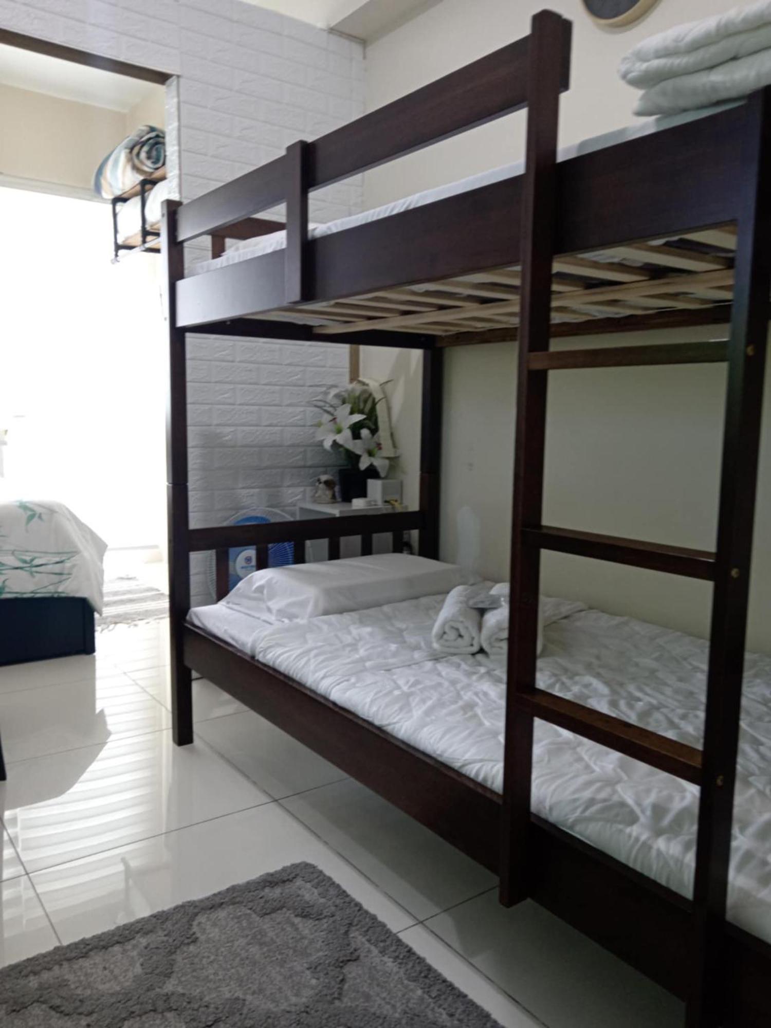 The Cupid: Comfortable Living By Awsom Phil * Manila