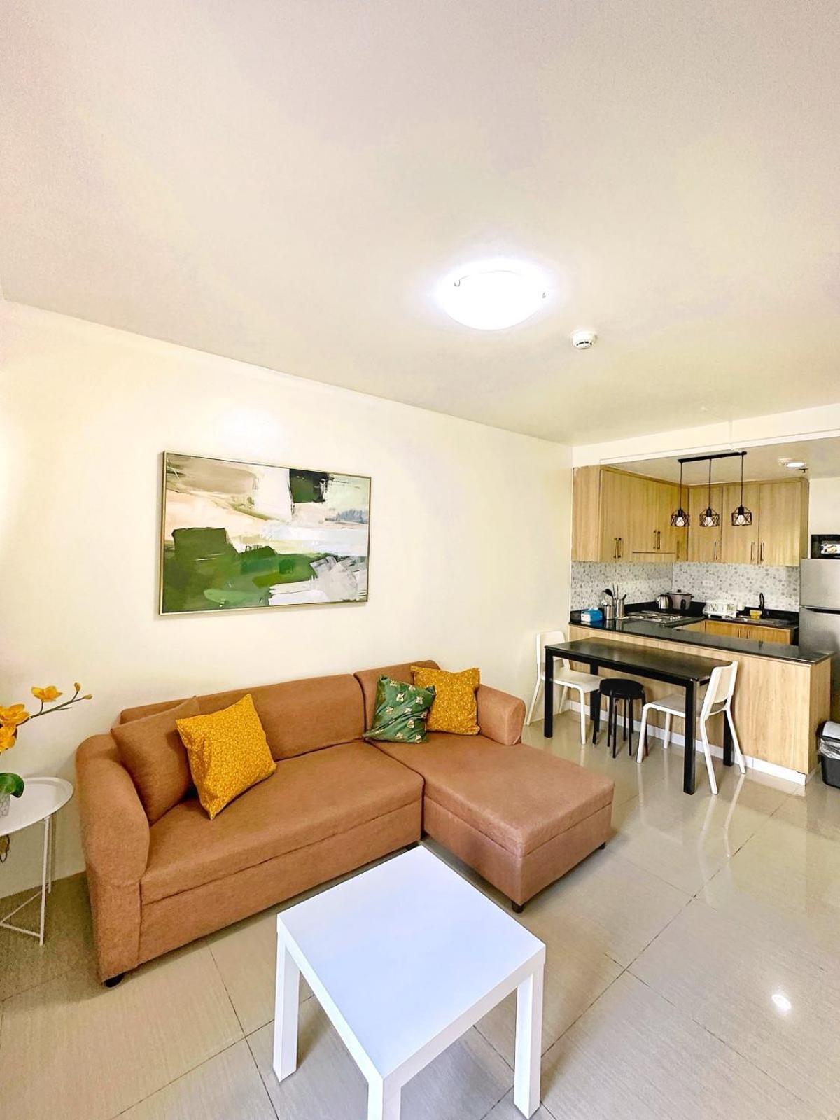 Shore Residences 2 Bedroom With Balcony Near Naia Airport Moa *