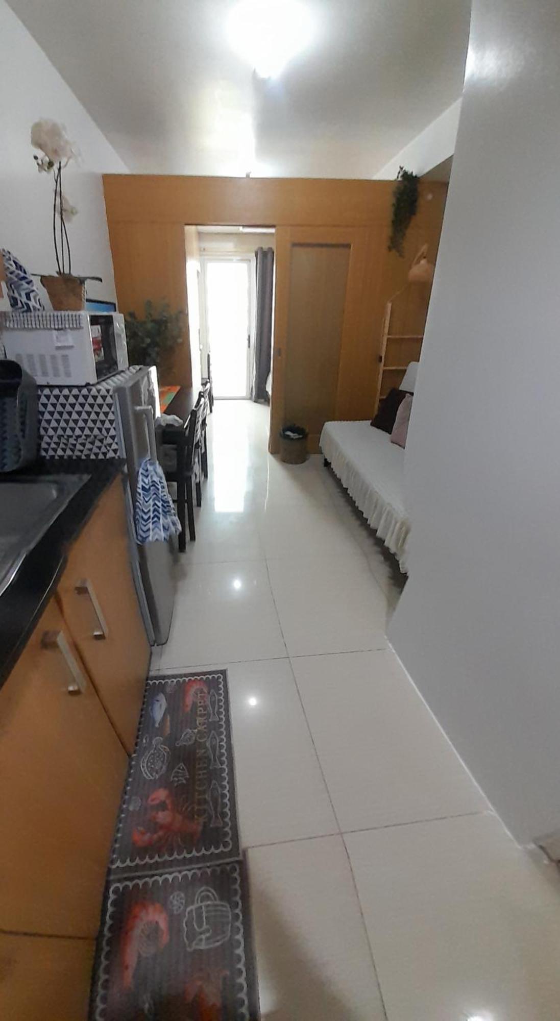 Dash Shell Residences Hostel *