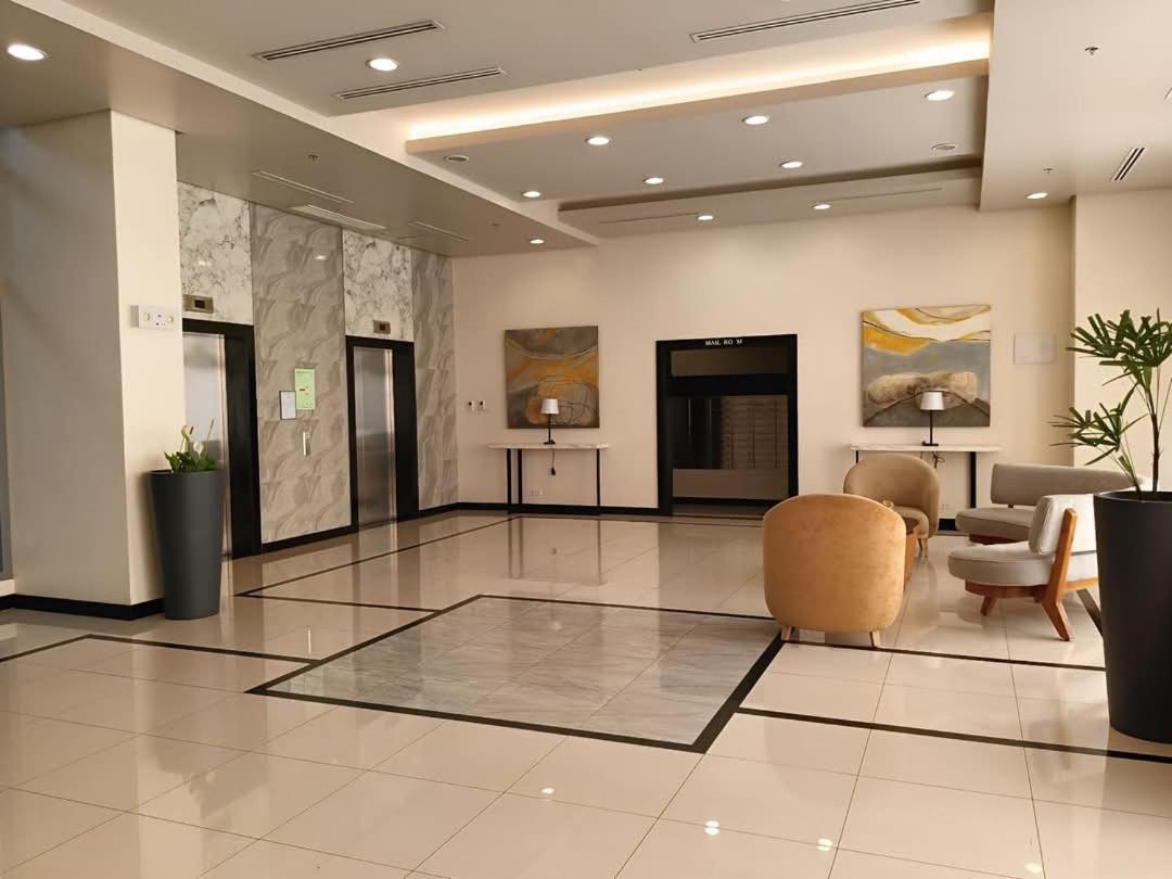 Josiah Aparthotel