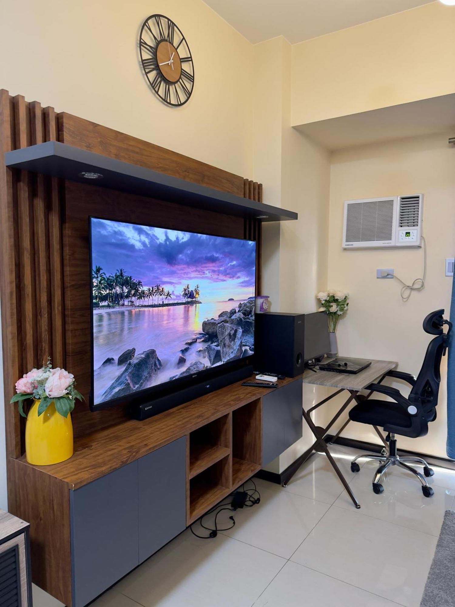 Bayfront 1br With Fast Wifi, Netflix & Free Pool, Near Picc, Cpp, Moa, Okada & Airport *