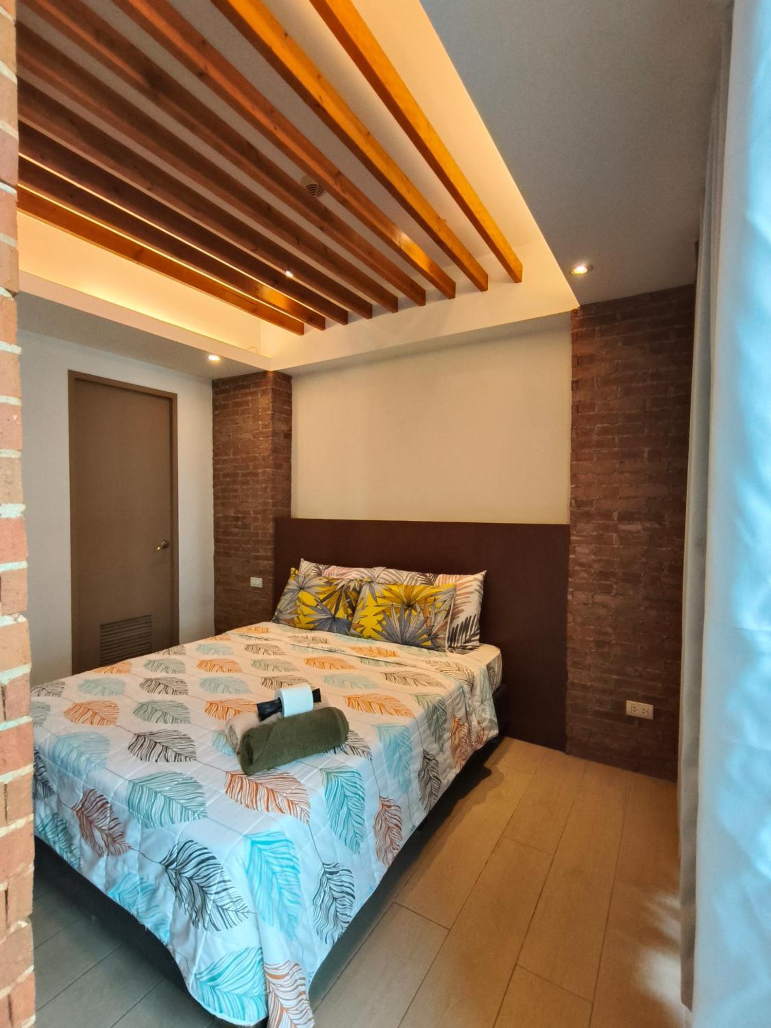 Across Airport 7d By Ldn Hotel Manila