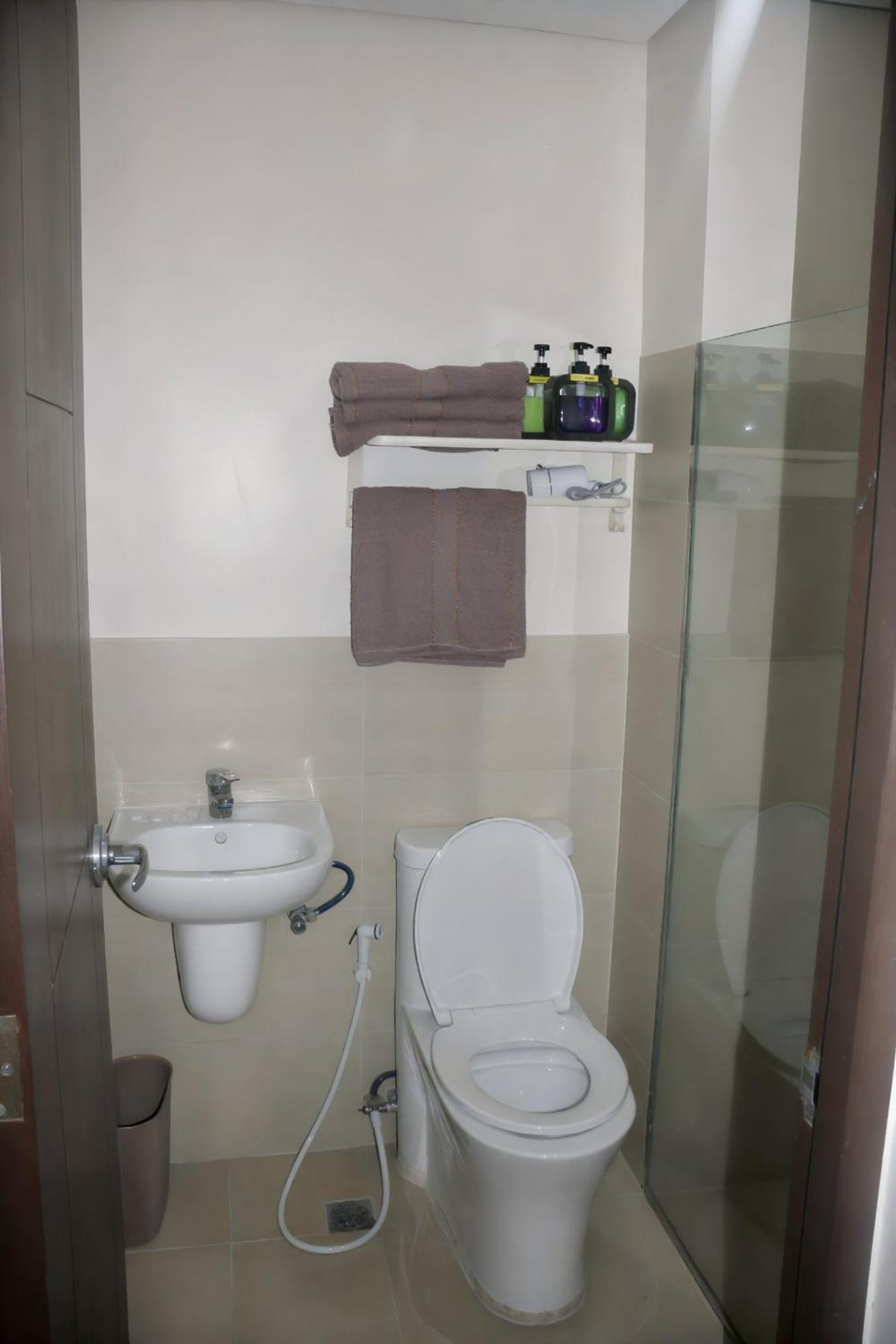 Apartment Cozy 1 Bed - Minutes To Naia And Moa! Manila