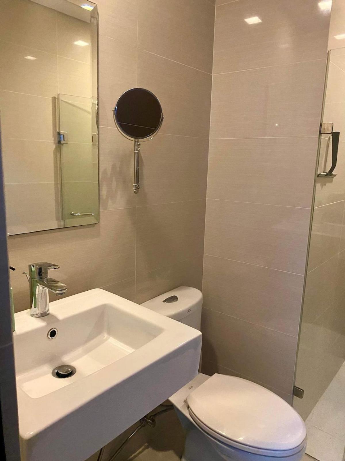 Flat At 101 Newport Boulevard