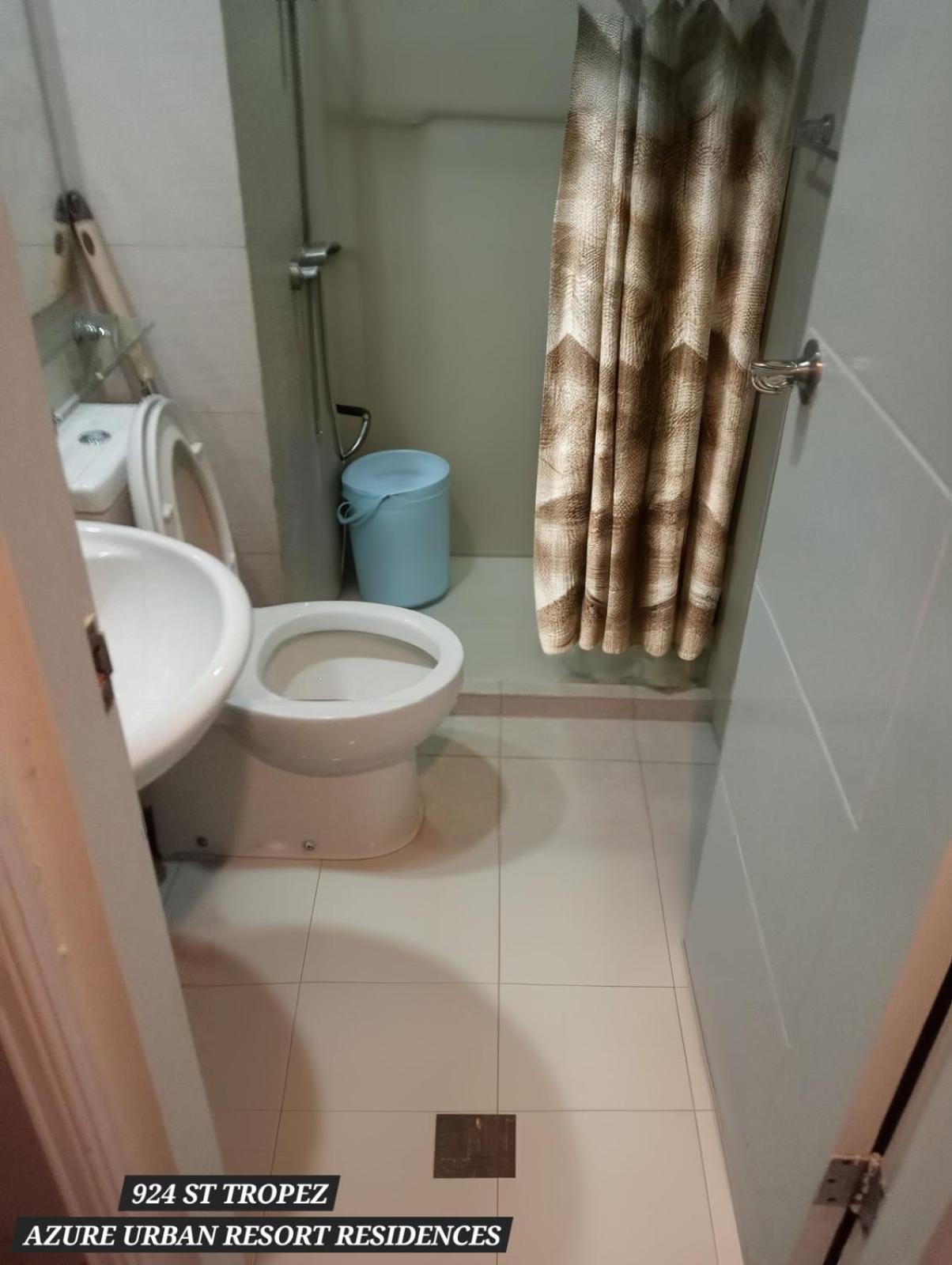 Azure Staycation By Jen & Jes Apartment Manila