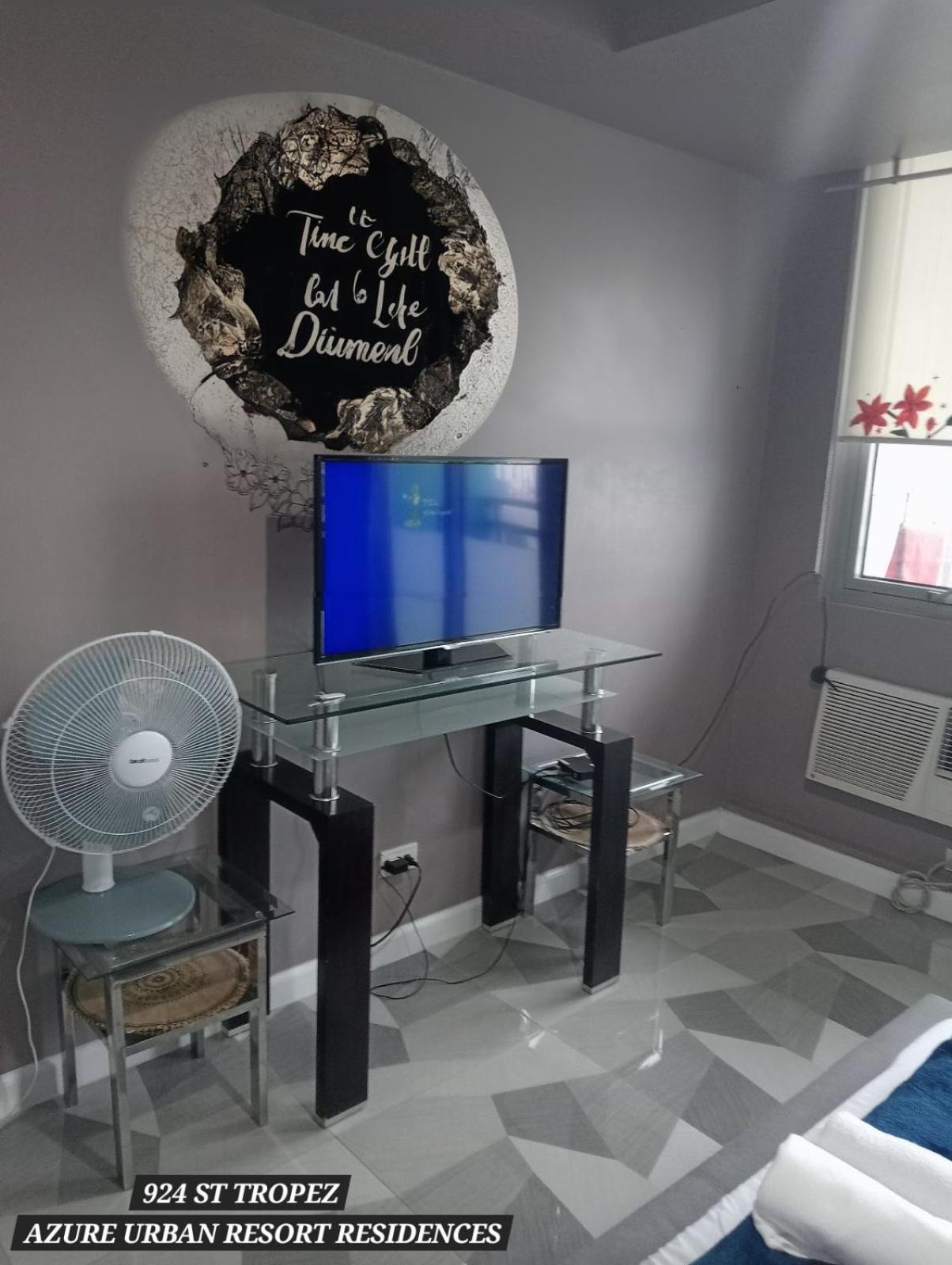 Apartment Azure Staycation By Jen & Jes