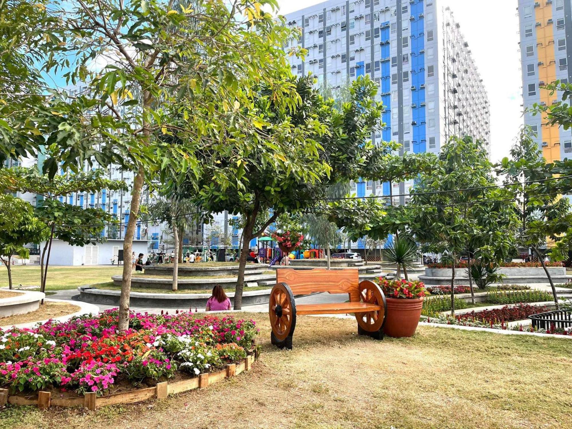 Affordable Fully Furnished Place In The Hostel
