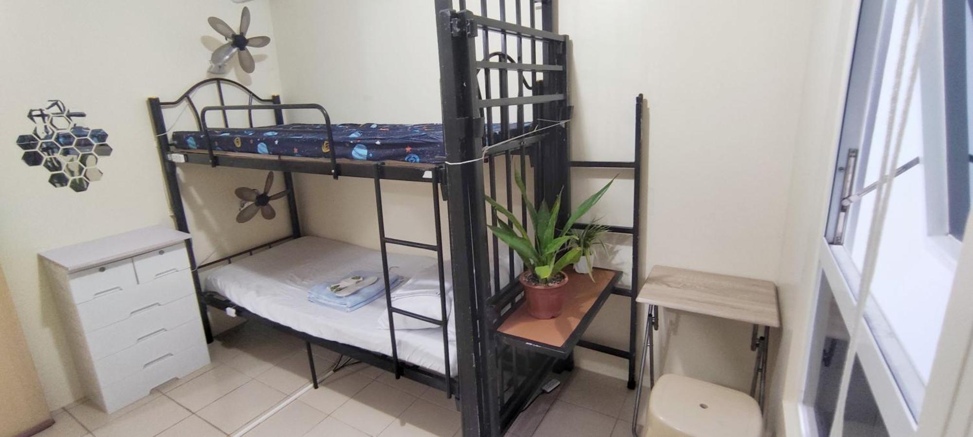 Hostel Affordable Fully Furnished Place In The