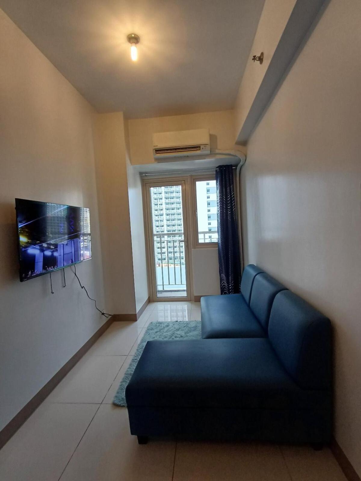 Cozy And Comfortable 1bedroom At Coast Residences Apartment *