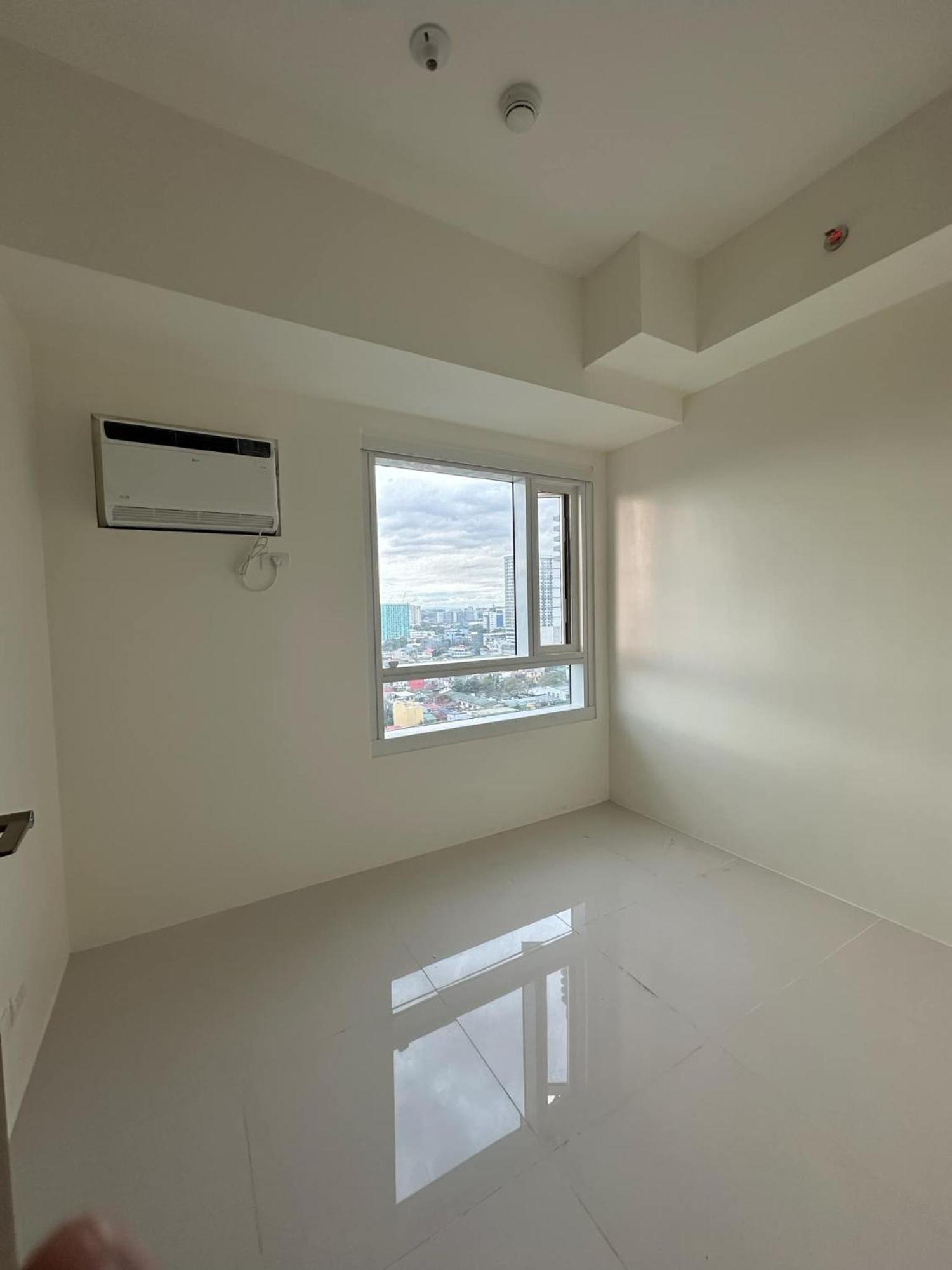 Grand View Tower * Manila