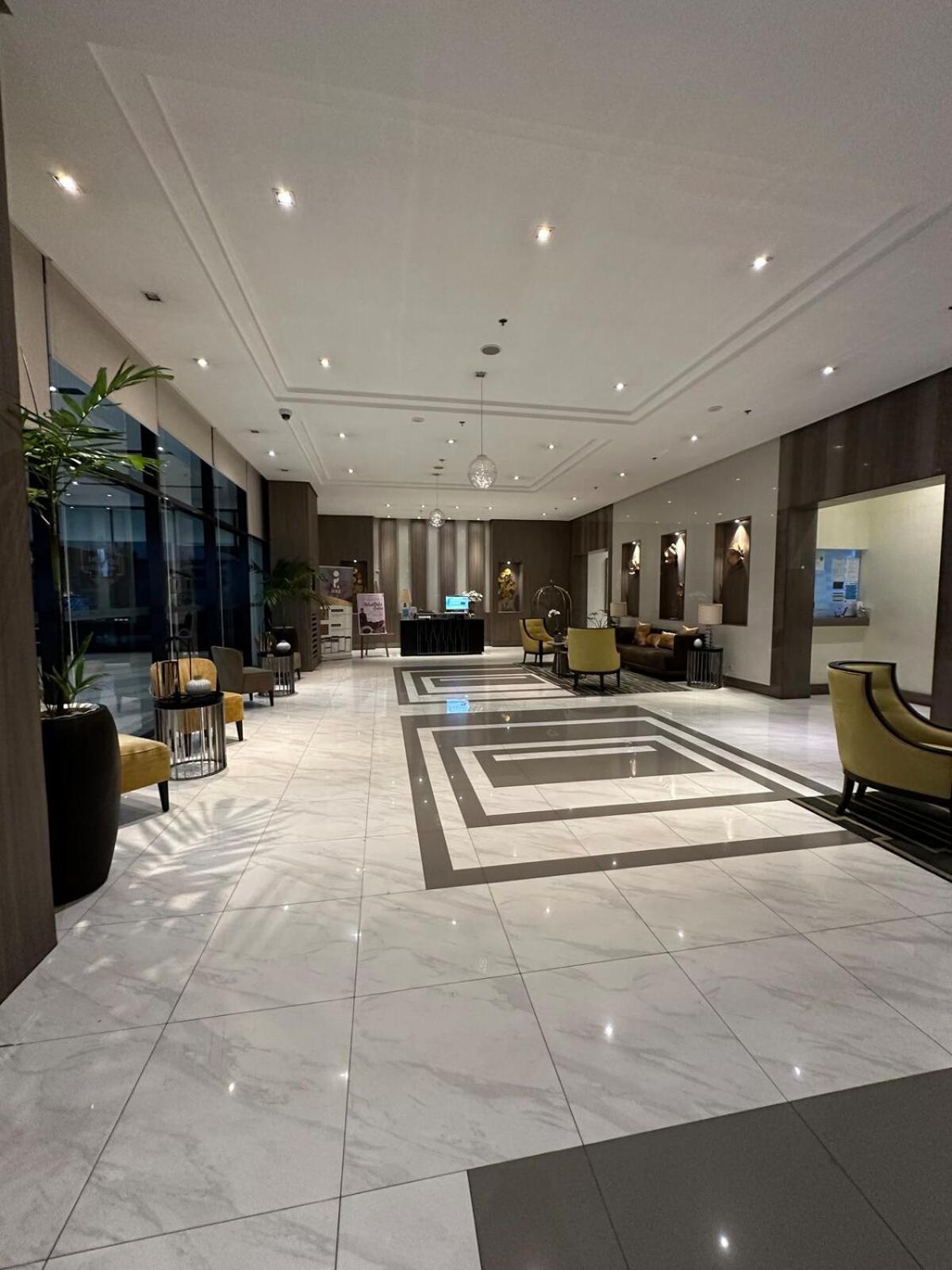 Aparthotel Perfect Summer Stay! Free Pool Near Airport Manila