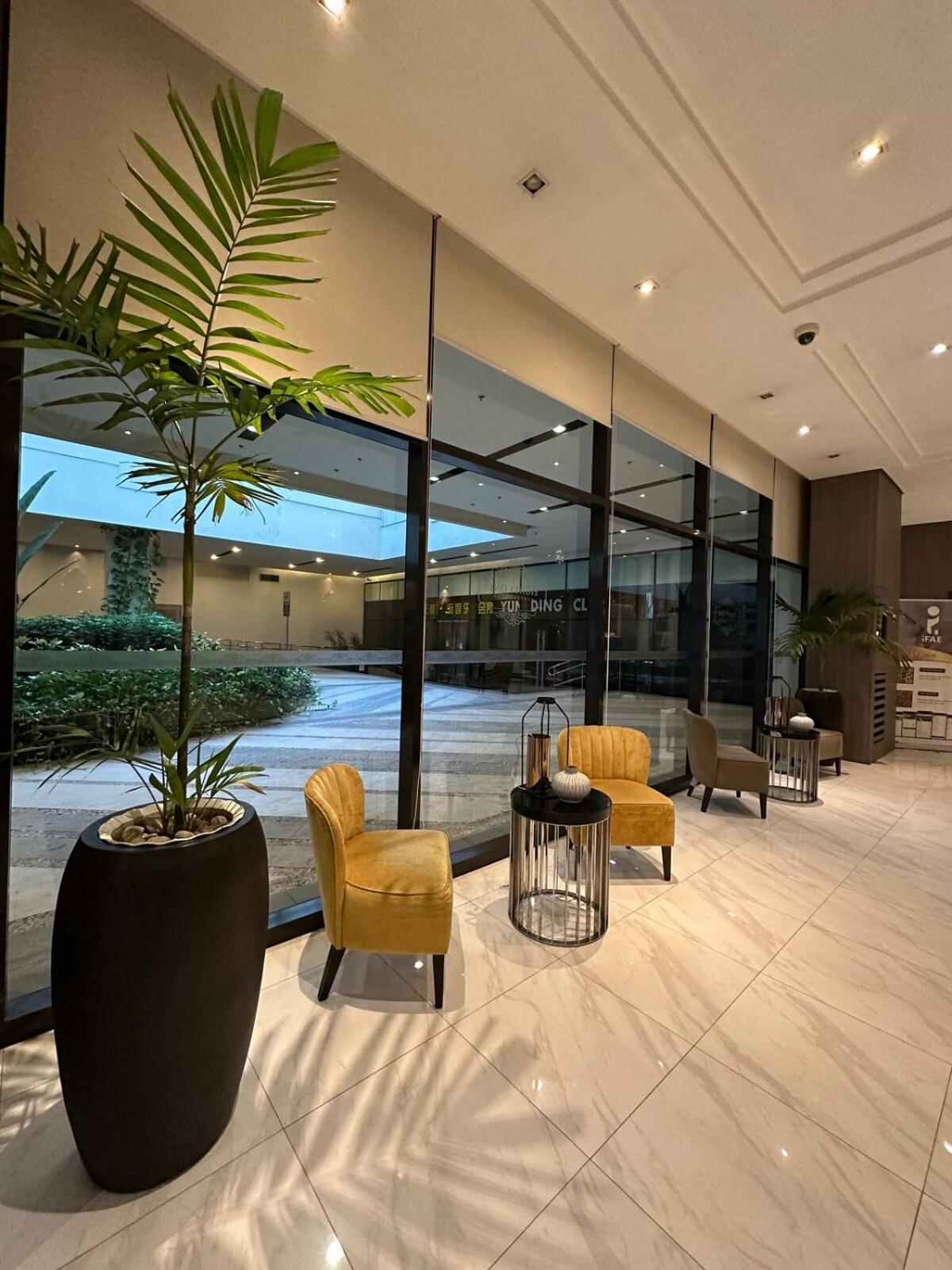 Perfect Summer Stay! Free Pool Near Airport Aparthotel Manila
