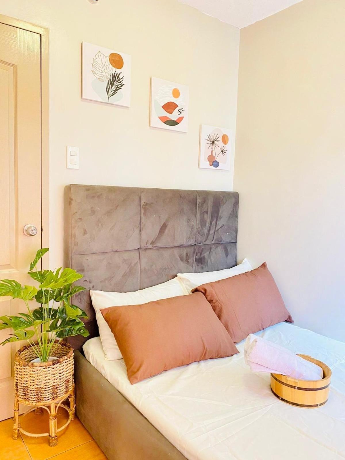 Aparthotel Feels Like Homie Staycation In Pasig *