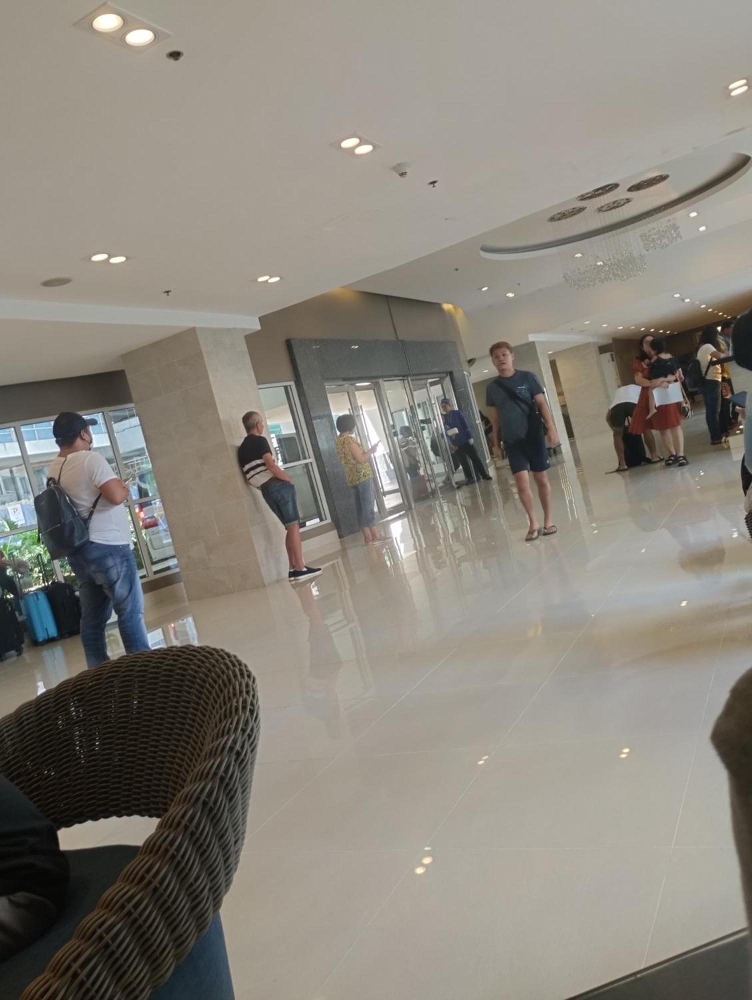 Staycation At Mall Of -tess Ualat