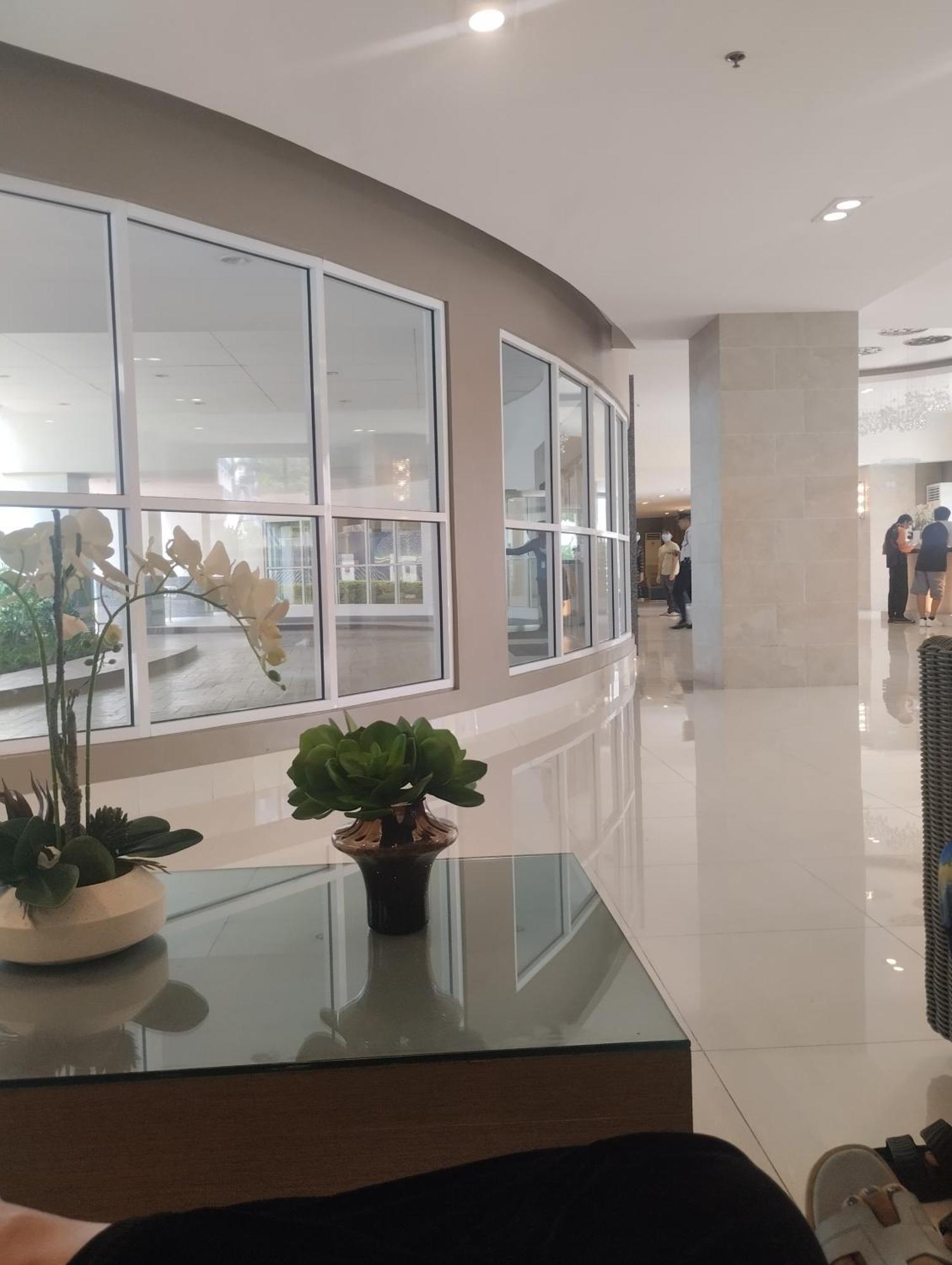 Staycation At Mall Of -tess Ualat Manila