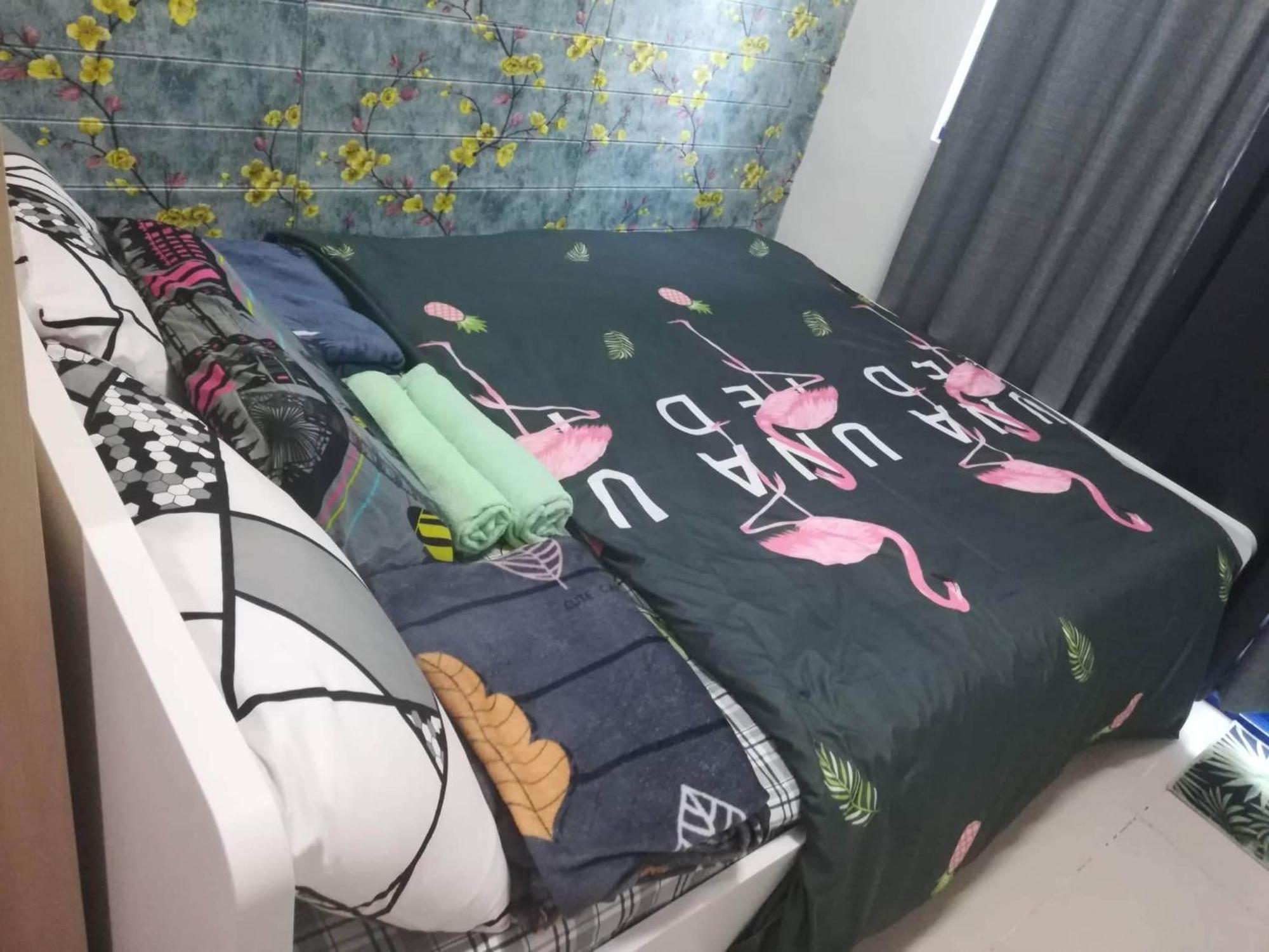 Staycation At Mall Of -tess Ualat Hotel 5*