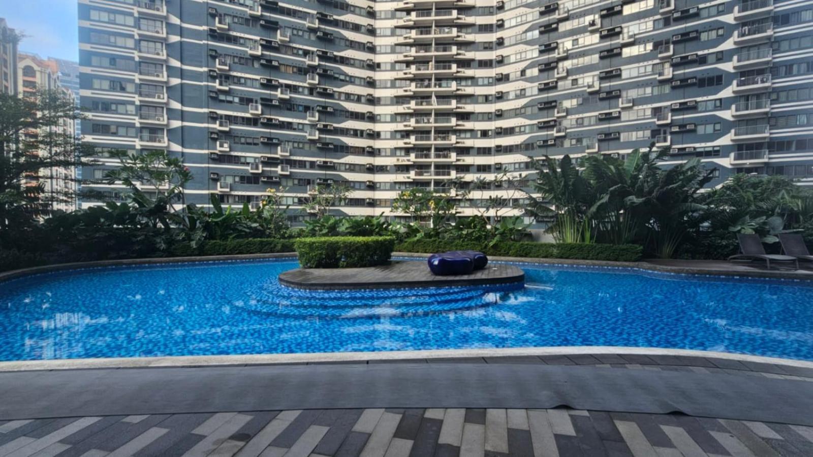 Apartment Awesome Value, Great Location Manila