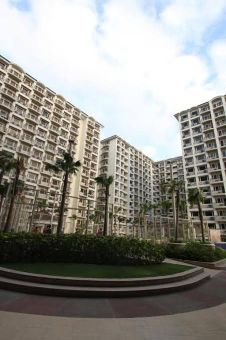 1003 Staycation At Solemare Parksuites Tower B Near Dfa, Moa, Parqual Mall, Ayala Mall & Naia