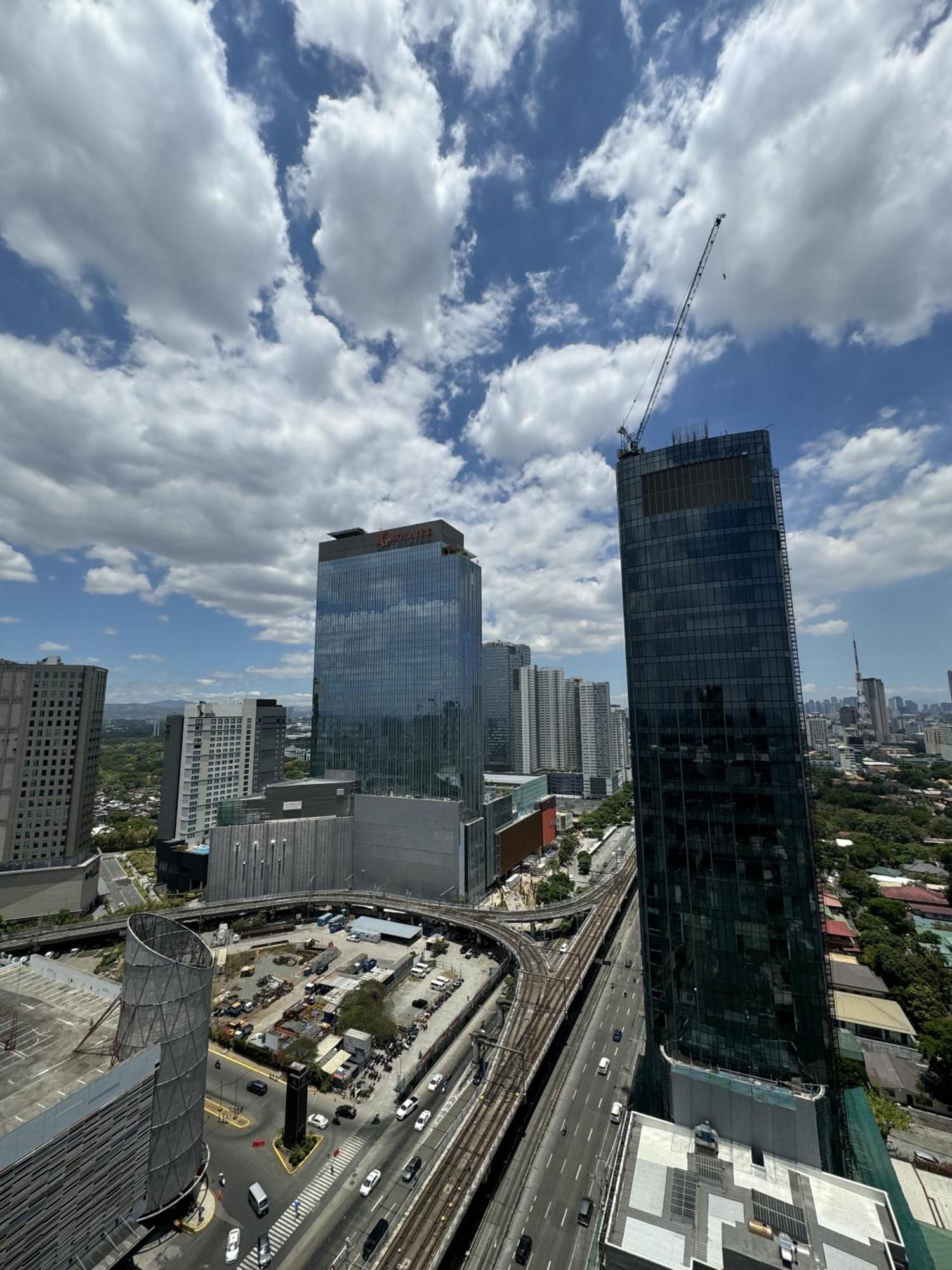 Apartment Vinia Infinity 4 Near Malls And Mrt Station