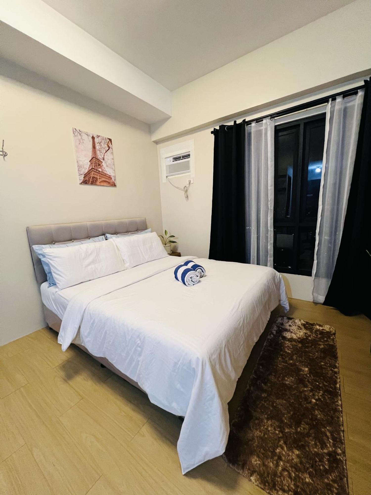 Vinia Infinity 4 Near Malls And Mrt Station * Manila