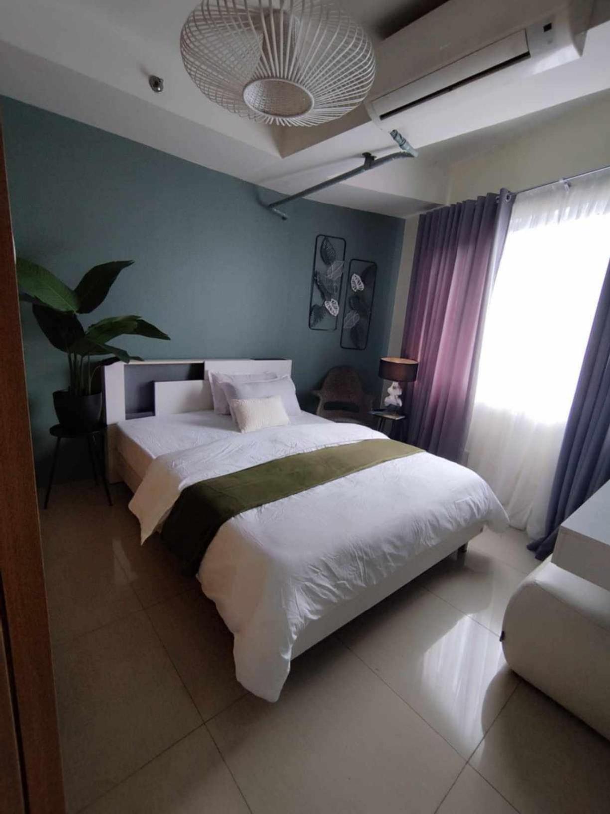 Shell Residences - 1 Bedroom No Balcony Manila