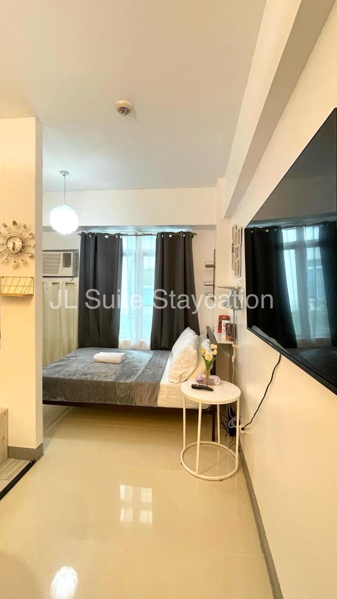 Jl Staycation Near Venice Grand Canal Mall Aparthotel Manila
