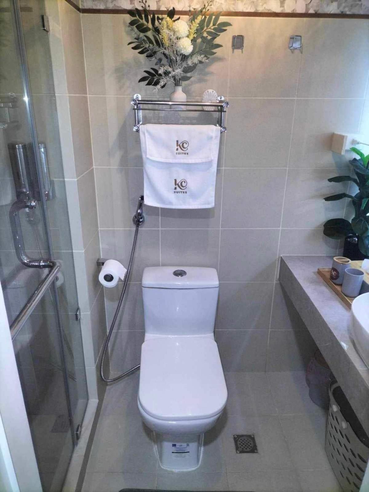 2 Double Beds With Balcony