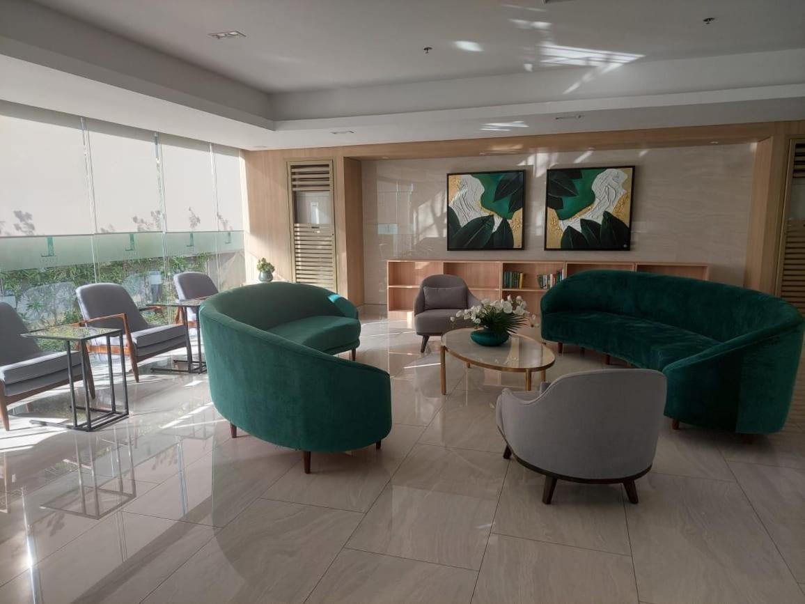 2 Double Beds With Balcony Apartment