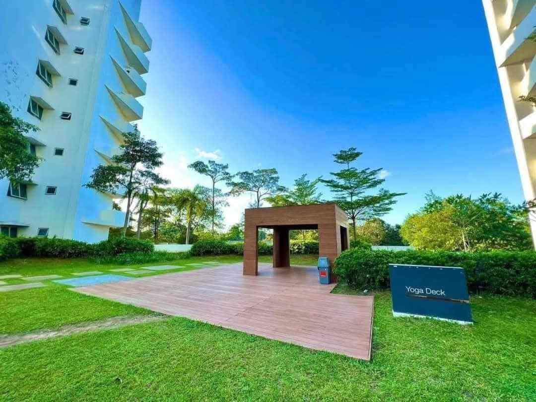 Apartment Commonwealth Residences Combine 2 Units *