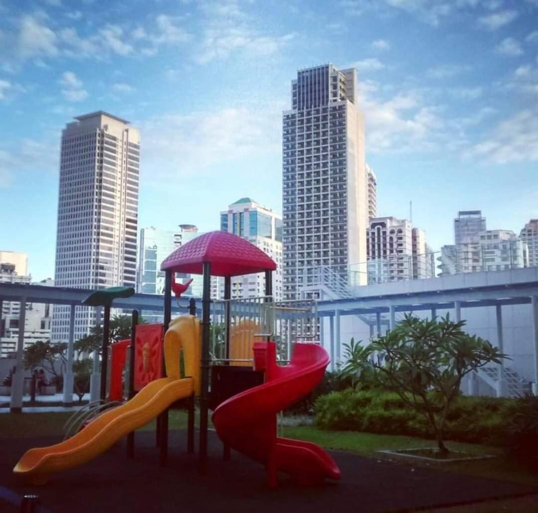 Family Suites- Self Service Unit In Jazz Residences Makati Apartment *