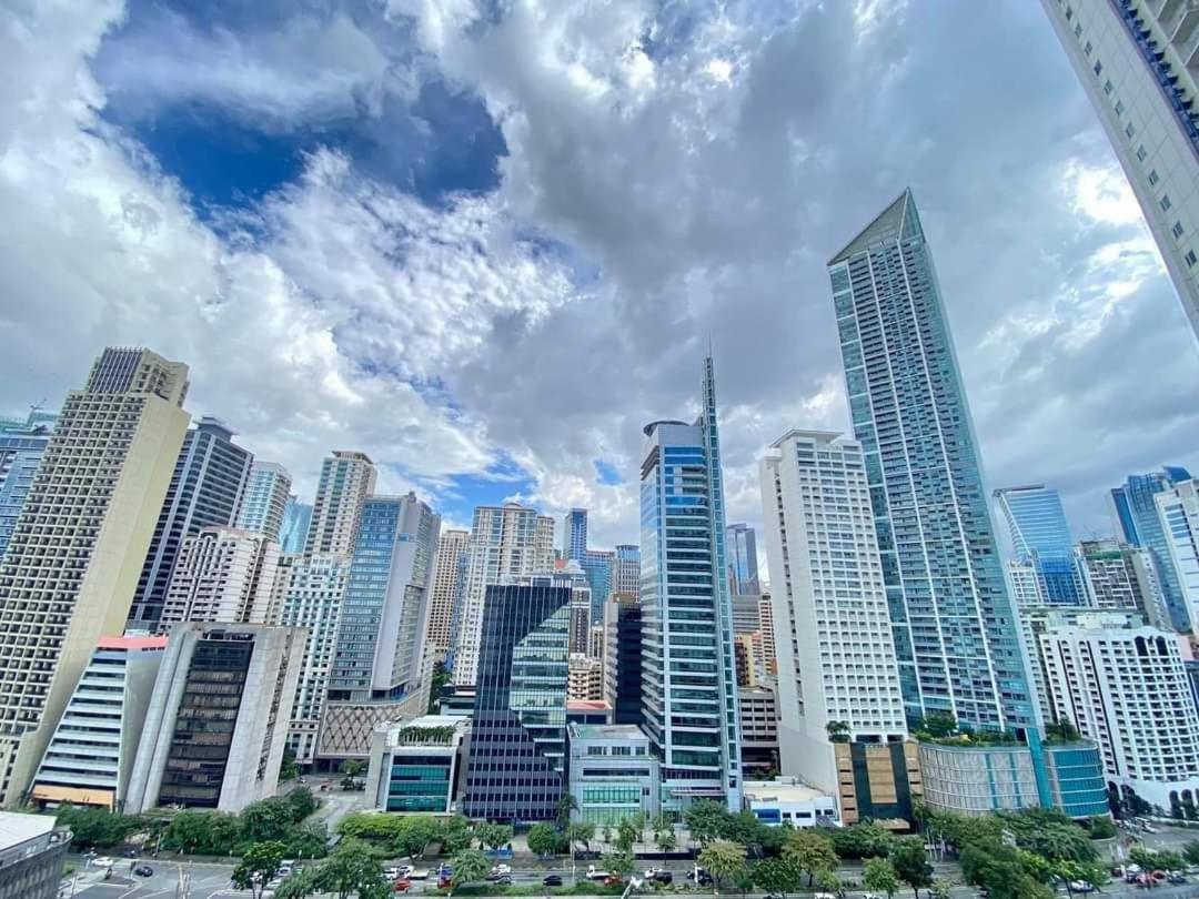 Family Suites- Self Service Unit In Jazz Residences Makati Manila