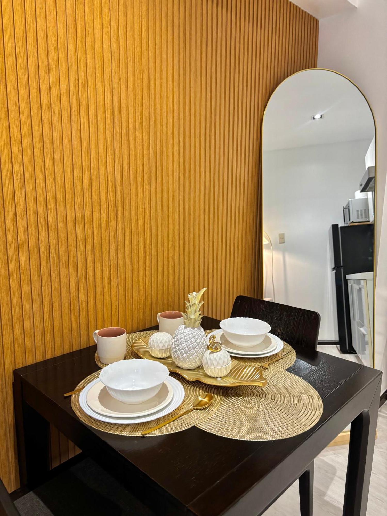 Aparthotel Elixirstaycation At Knightsbridge Residences